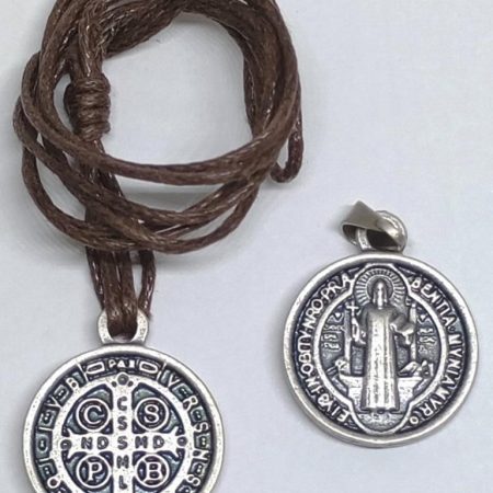 Medalla San Benito color plata (1,8 cms.)