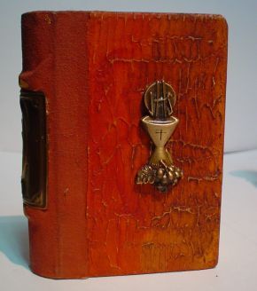 Libro de madera pequeño