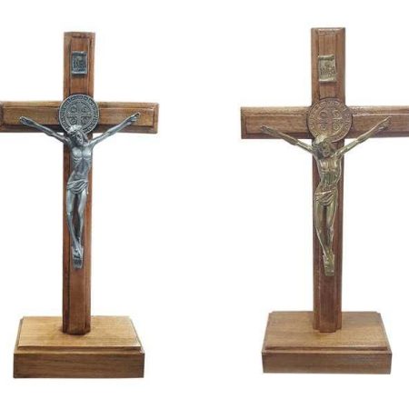 crucifijo de pedestal san benito doble moneda 21cm