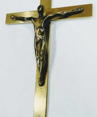 Cruz de bronce (pletina) con Cristo Moderno - 32 cms.