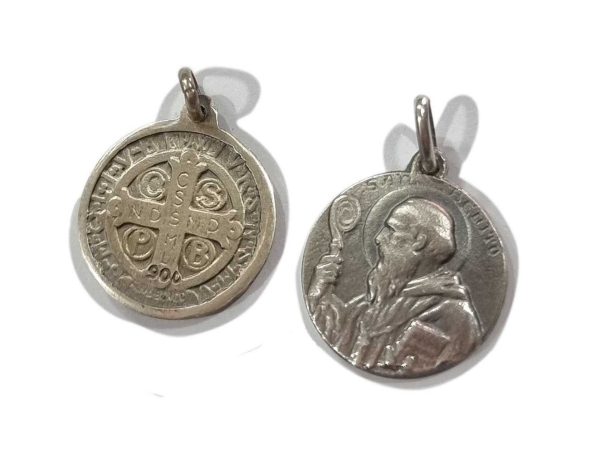 Medalla de plata San Benito 19mm imp