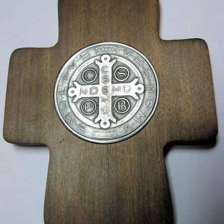 Cruz medalla San Benito 19 x 12