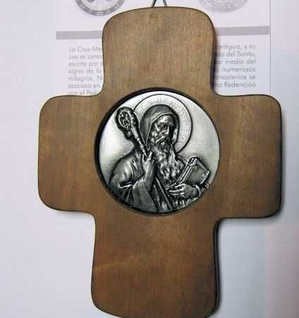 Cruz medalla San Benito doble cara